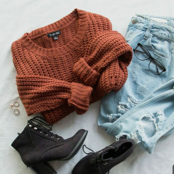 Get 5 items that create a cute outfit! Mystery Box - Picture 4 of 7